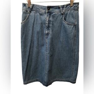 J. Jill Retro Denim Skirt Sz. 8 Minimalist Knee Length Medium Wash Soft Modest